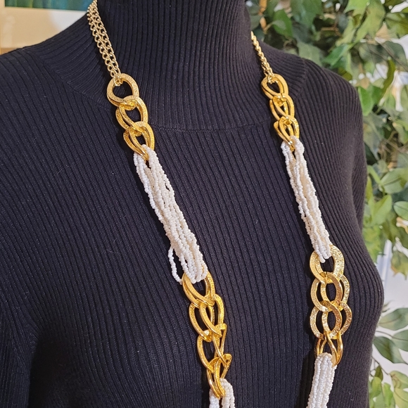 Beaded strands and double cuban link long loop necklace - Picture 1 of 6
